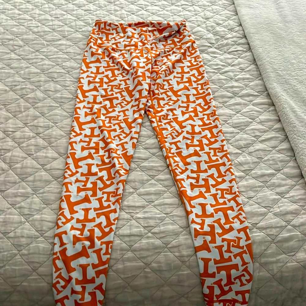 UT leggings